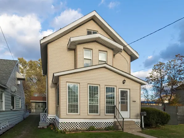 1909 Market St, Erie, PA 16510