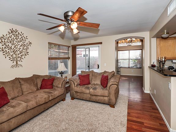 5th image of 5130 E Catalina Ave