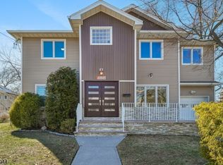 3-54 30Th St, Fair Lawn Boro, NJ 07410
