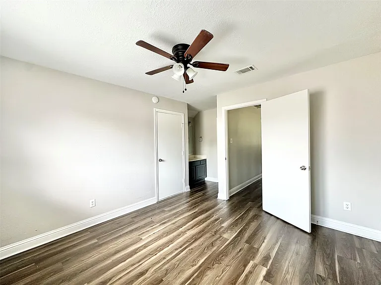 2523 Castle Pl — Photo 22