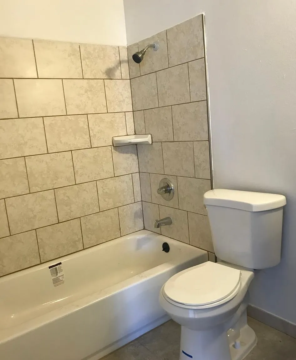 2700 Walnut Grove Ave — Photo 2
