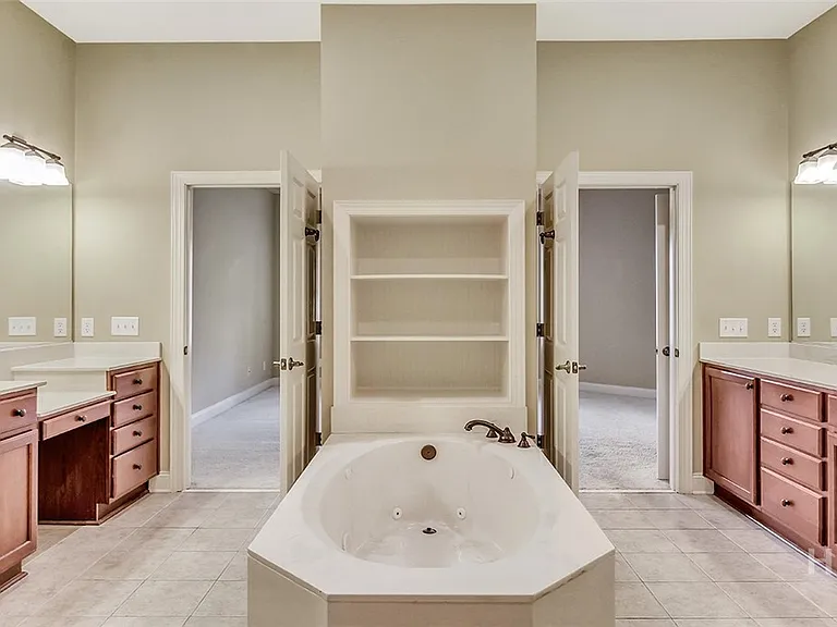 1802 Woodside Rdg — Photo 29