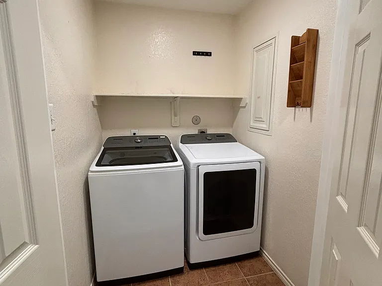 9006 Wildbird Ln — Photo 17