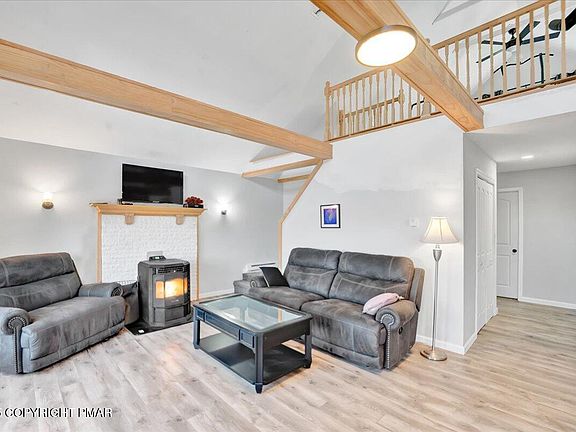 3rd image of 306 Timber Hill Rd