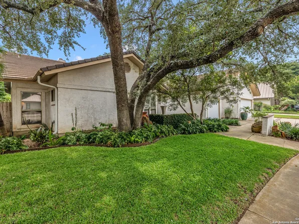 42 Granburg Cir, San Antonio, TX 78218