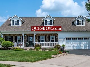 1035 S 3rd St, Eldridge, IA 52748
