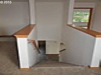 2nd image of 2810 NE 105th Cir