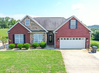 2650 Plantation Dr, Russellville, TN 37860