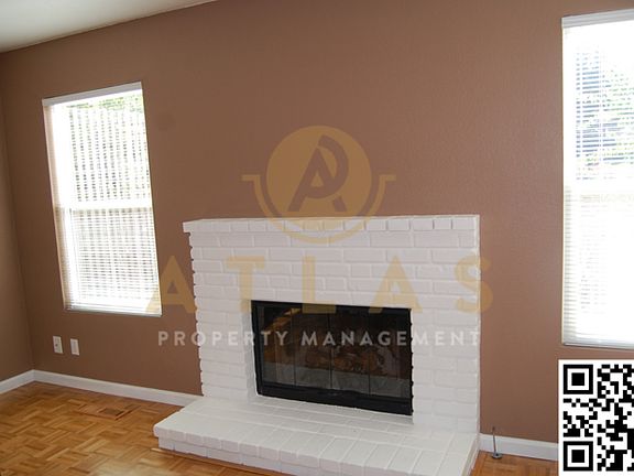 3rd image of 304 Underhill Dr