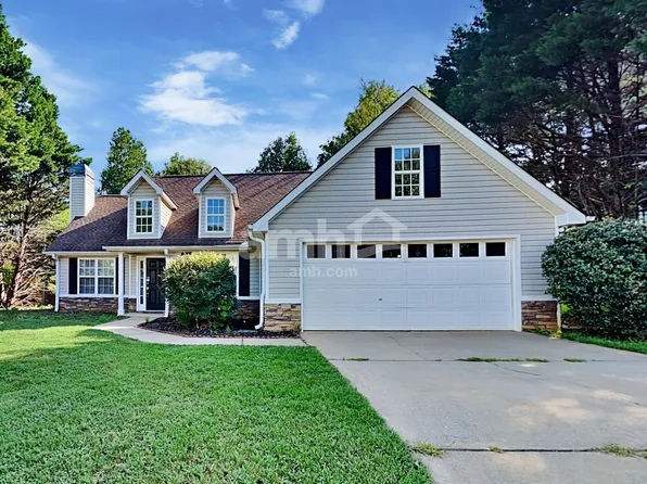111 Lexington Parke Dr, Woodstock, GA 30189
