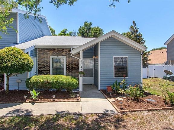 2nd image of 118 Hidden Arbor Ct
