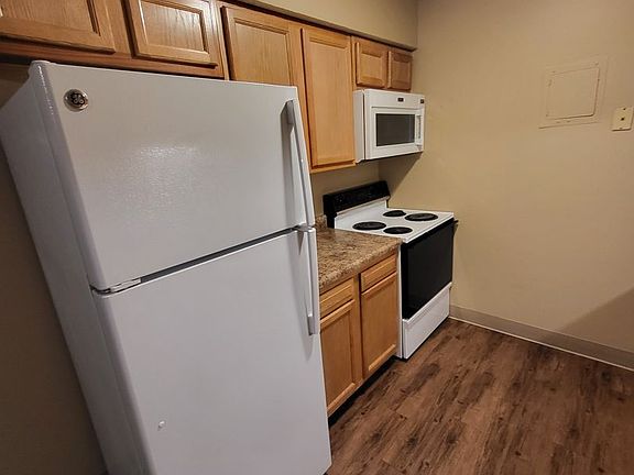 5th image of 8500 Granville Pkwy #6-603