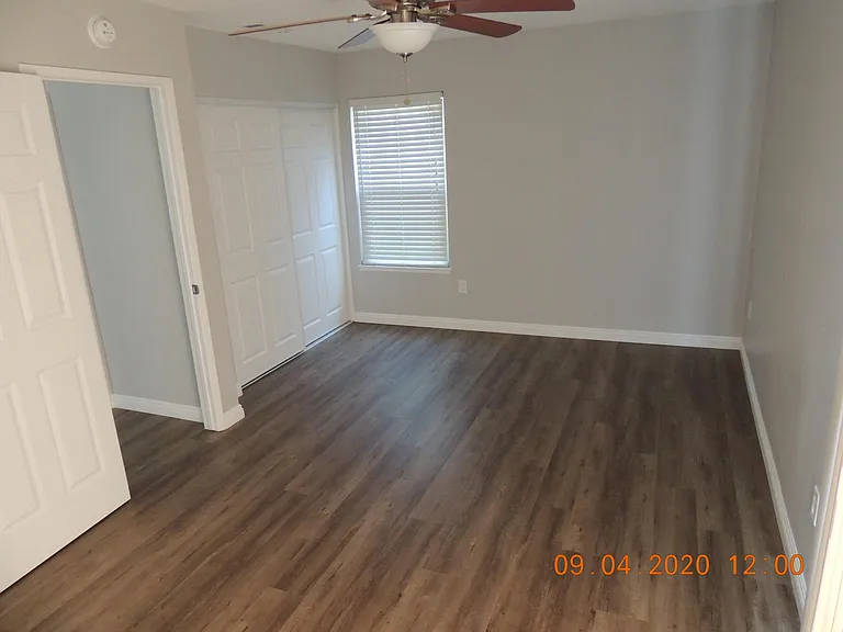 2053 S Plum Ave — Photo 16