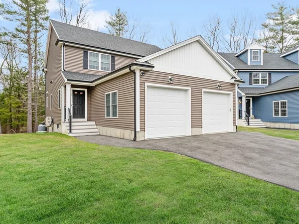 18 Christies Way #18, Holbrook, MA 02343