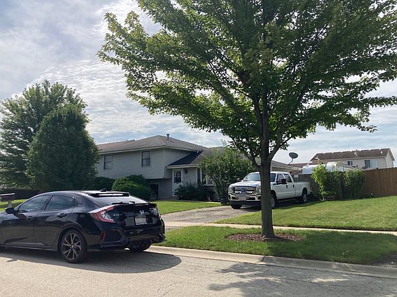 3rd image of 7002 Astoria Dr