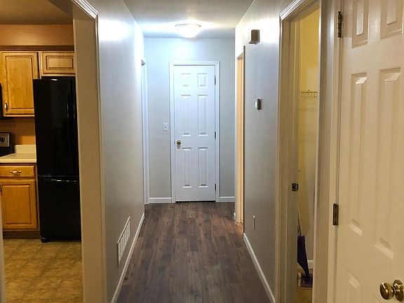 3rd image of 502 N Austin St APT A