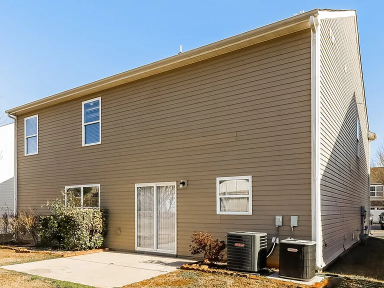 941 Silverberry St — Photo 16