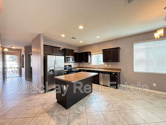 3rd image of 23849 W Tamarisk Ave