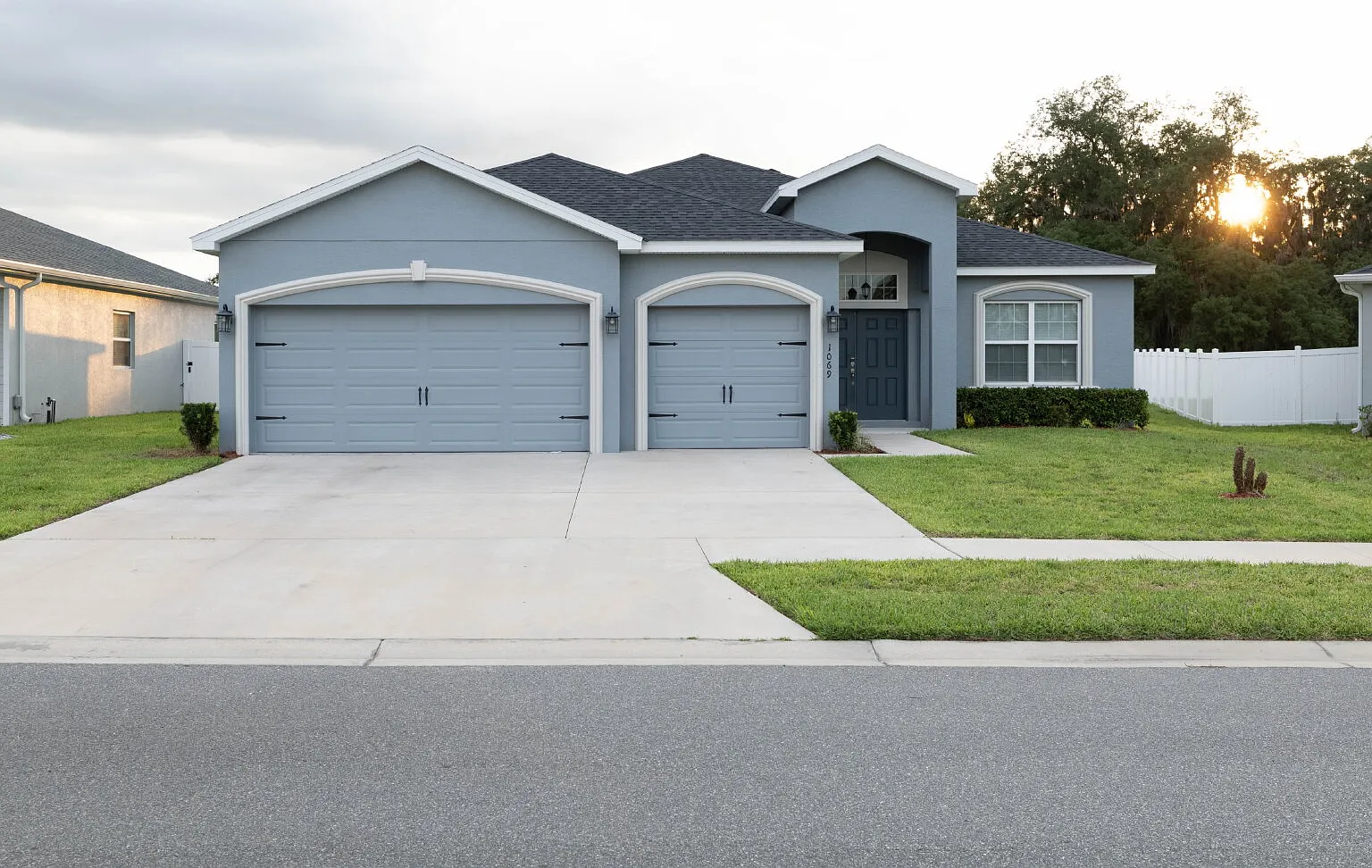 4 bed, 3.0 bath, 2310 sqft, $2,495 — Photo 1
