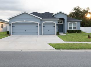 1069 Montgomery Ln, Polk City, FL 33868