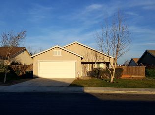 1349 S Carmel Way, Hanford, CA 93230