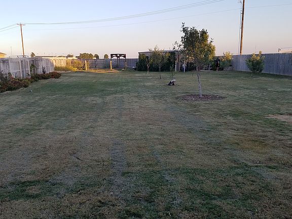 2nd image of 402 Mile High Ln