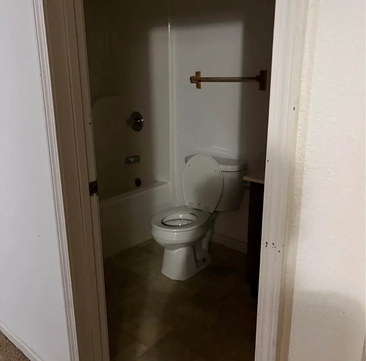 2 bed, $760 — Photo 4
