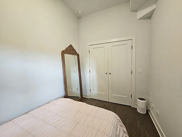 951 W Armitage Ave #2R — Photo 16