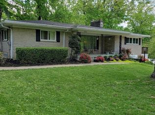 2800 Timber Hills Rd, Louisville, KY 40214