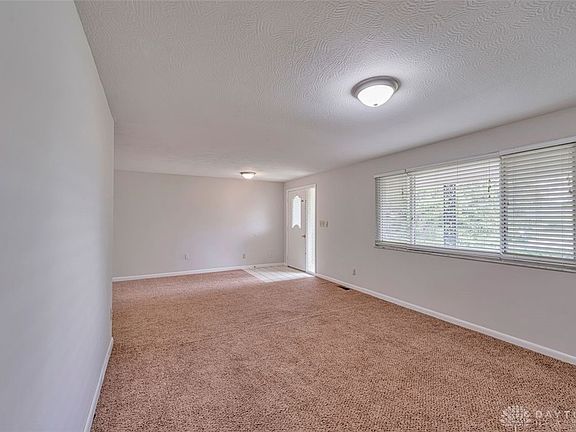 3rd image of 3101 Blue Green Dr
