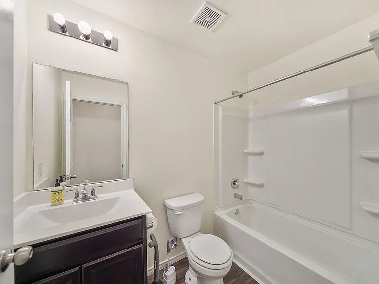 2611 Lapwing Dr — Photo 9