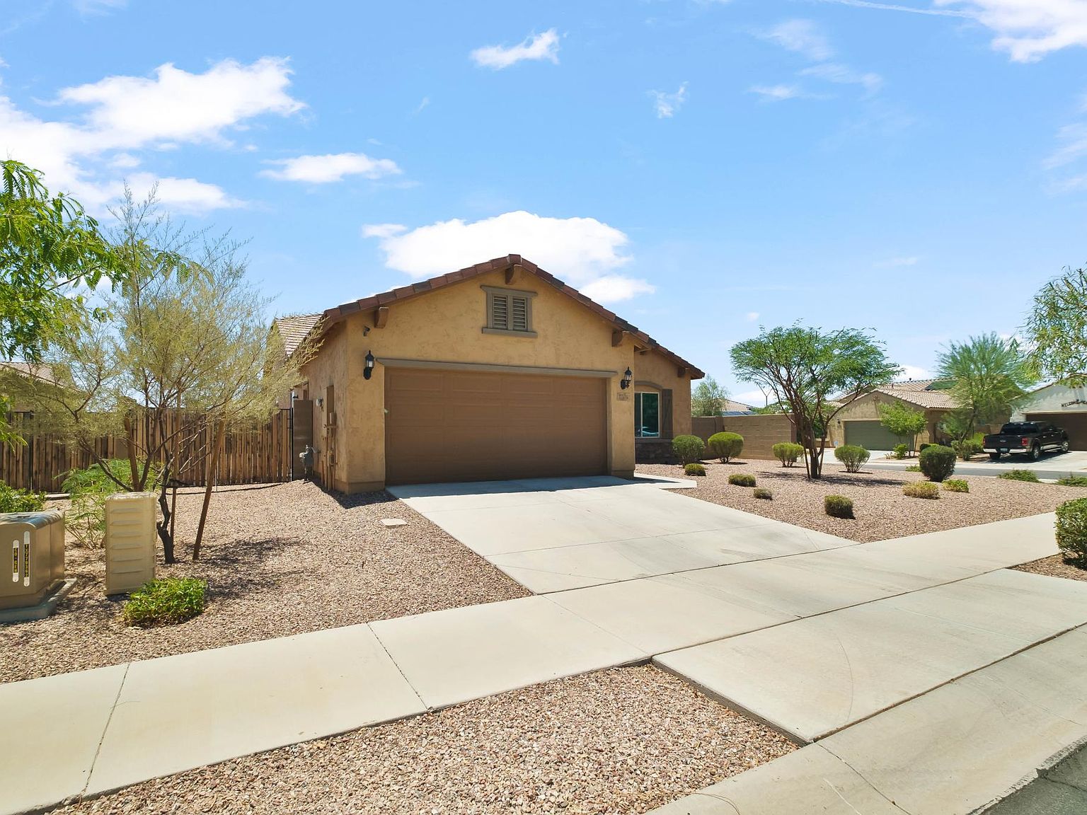 17555 W Hedgehog Pl, Surprise, AZ 85387 | Zillow