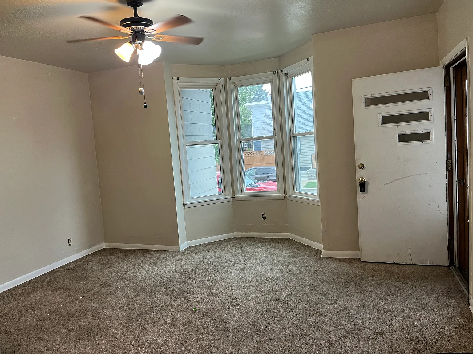 2 bed, 950 sqft, $1,445 — Photo 2