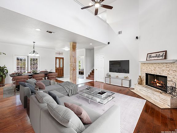 5th image of 25658 GREEN RIVER DR