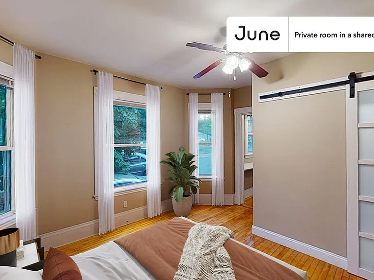 2 Sparhawk St #B — Photo 1