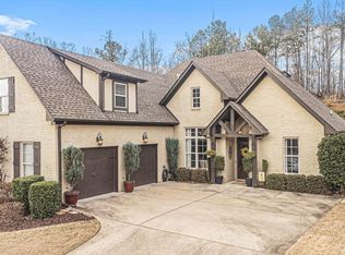 372 Strathaven Dr, Pelham, AL 35124