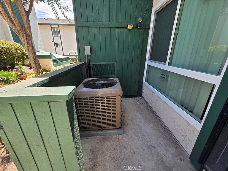15317 Santa Gertrudes JJ101 #JJ101 — Photo 3