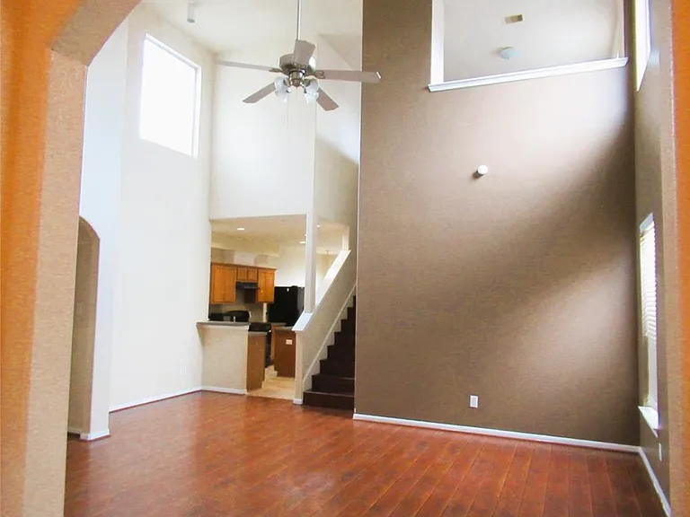 13222 Babbitt St — Photo 2