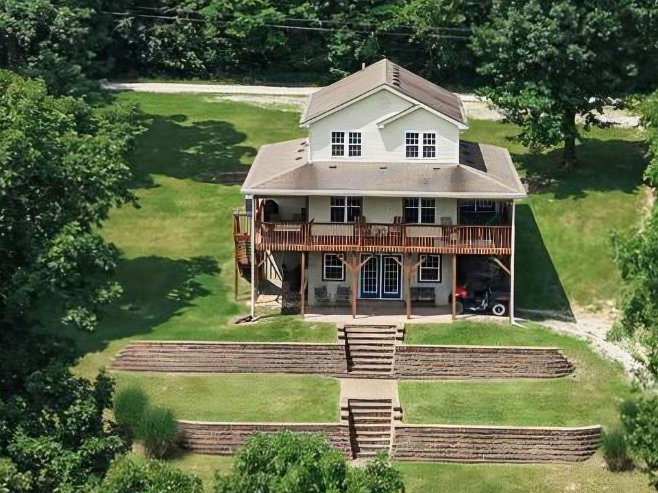 1st image of 649-650 Lake Shore Dr