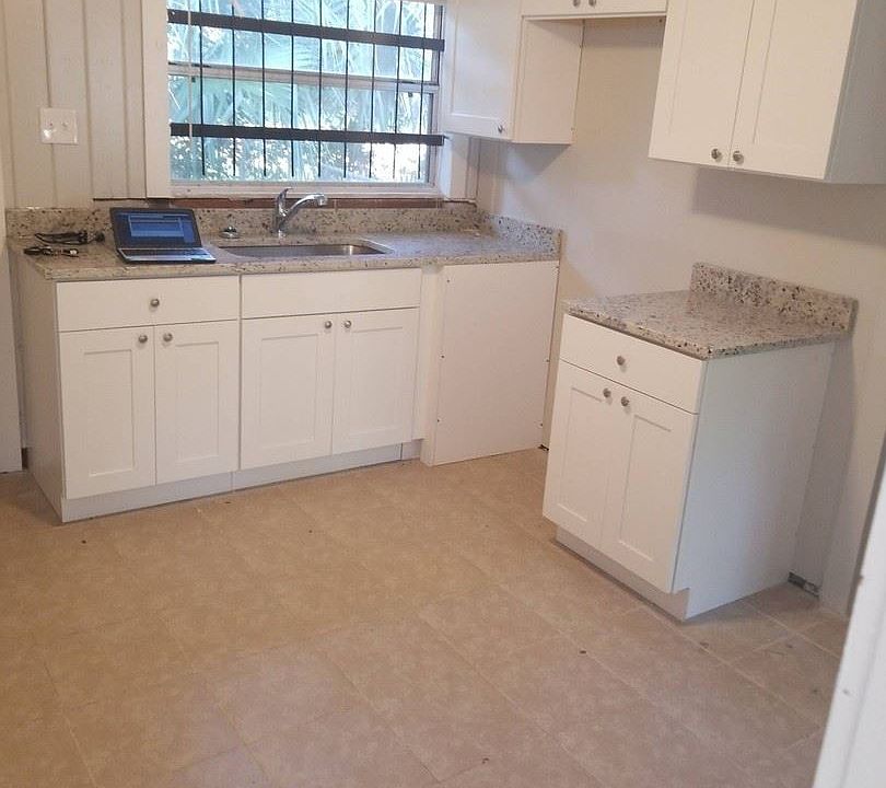 1st image of 3732 Whitehall St