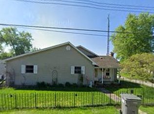 115 W North St, Girard, IL 62640