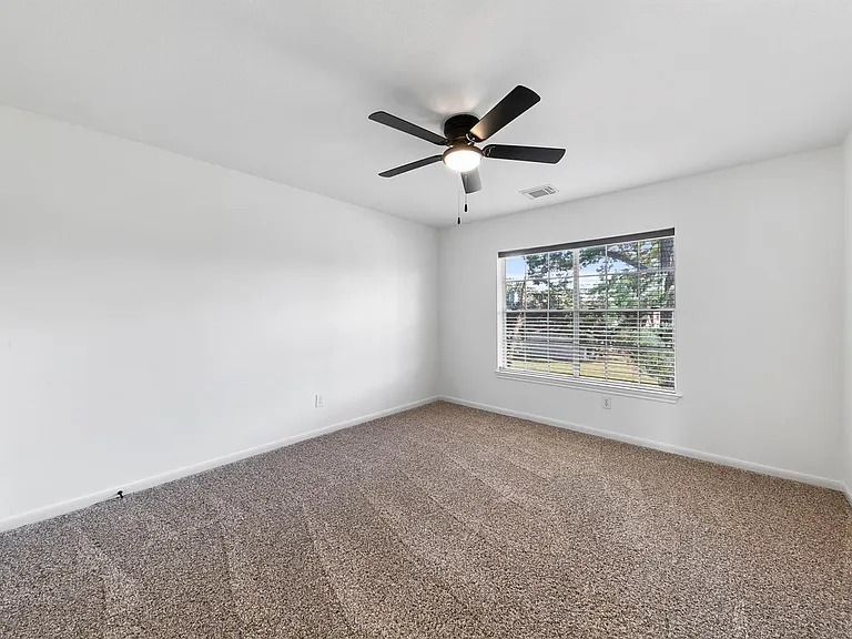 1414 Bluestone Dr — Photo 36
