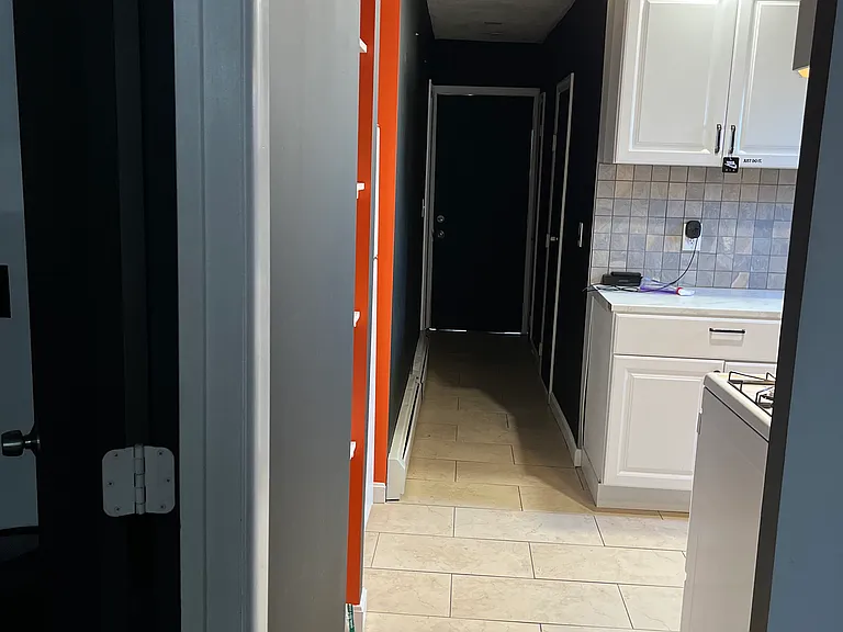 21 Humes St #3 — Photo 8
