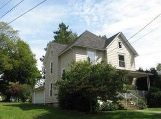 18 Rosedale Ave, Greenville, PA 16125