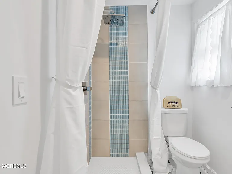 611 3rd Ave #2 — Photo 9