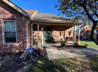 2585 Pine Marsh Dr, Grove City, OH