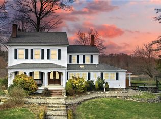 1 Ivy Cliff Rd, Campbell Hall, NY 10916