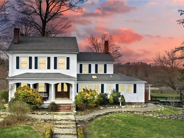 1 Ivy Cliff Road, Campbell Hall, NY 10916