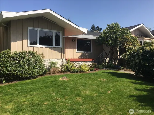 4744 44th Avenue NE, Seattle, WA 98105