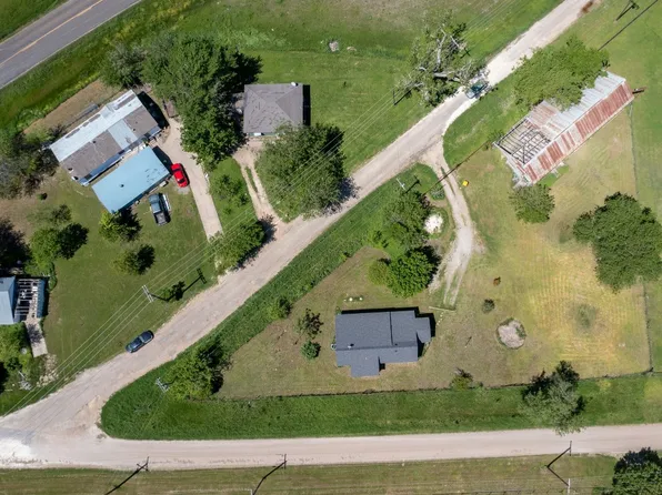 922 Bradburry Ln, Waxahachie, TX 75167